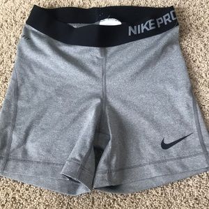 Women’s Nike Pros